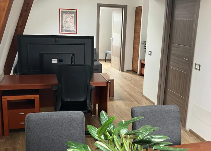 Freshly Renovated Cosy Apartment