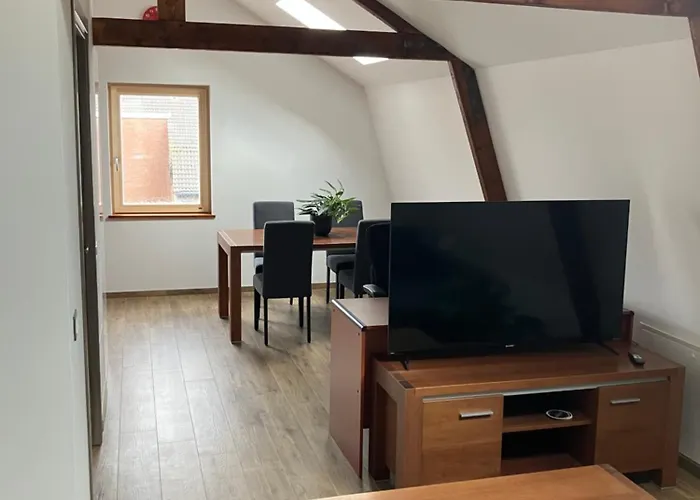 Freshly Renovated Cosy Apartment