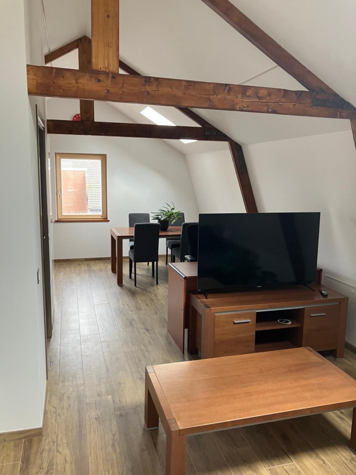 Freshly Renovated Cosy Apartment