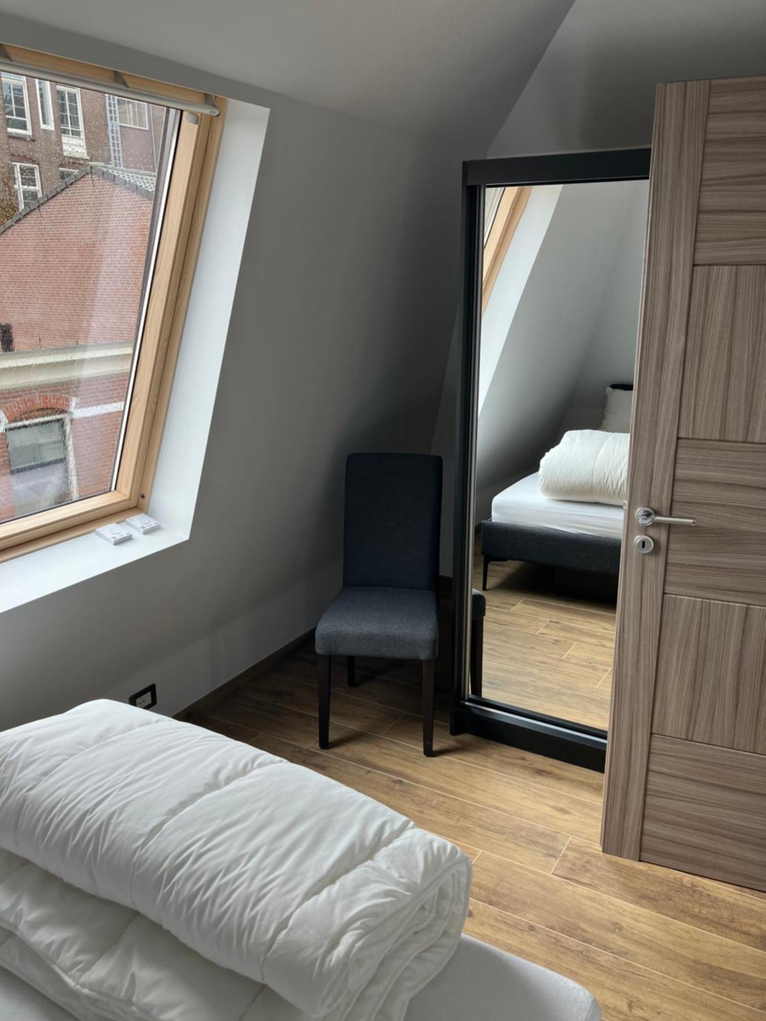 Freshly Renovated Cosy Apartment *